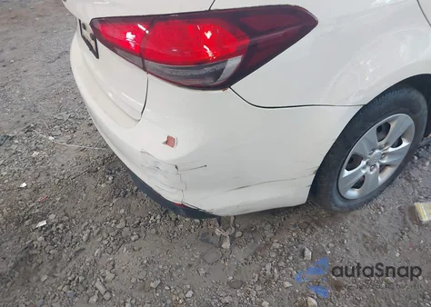 2017 Kia Forte Lx из США, поврежденный, VIN 3KPFK4A79HE078688